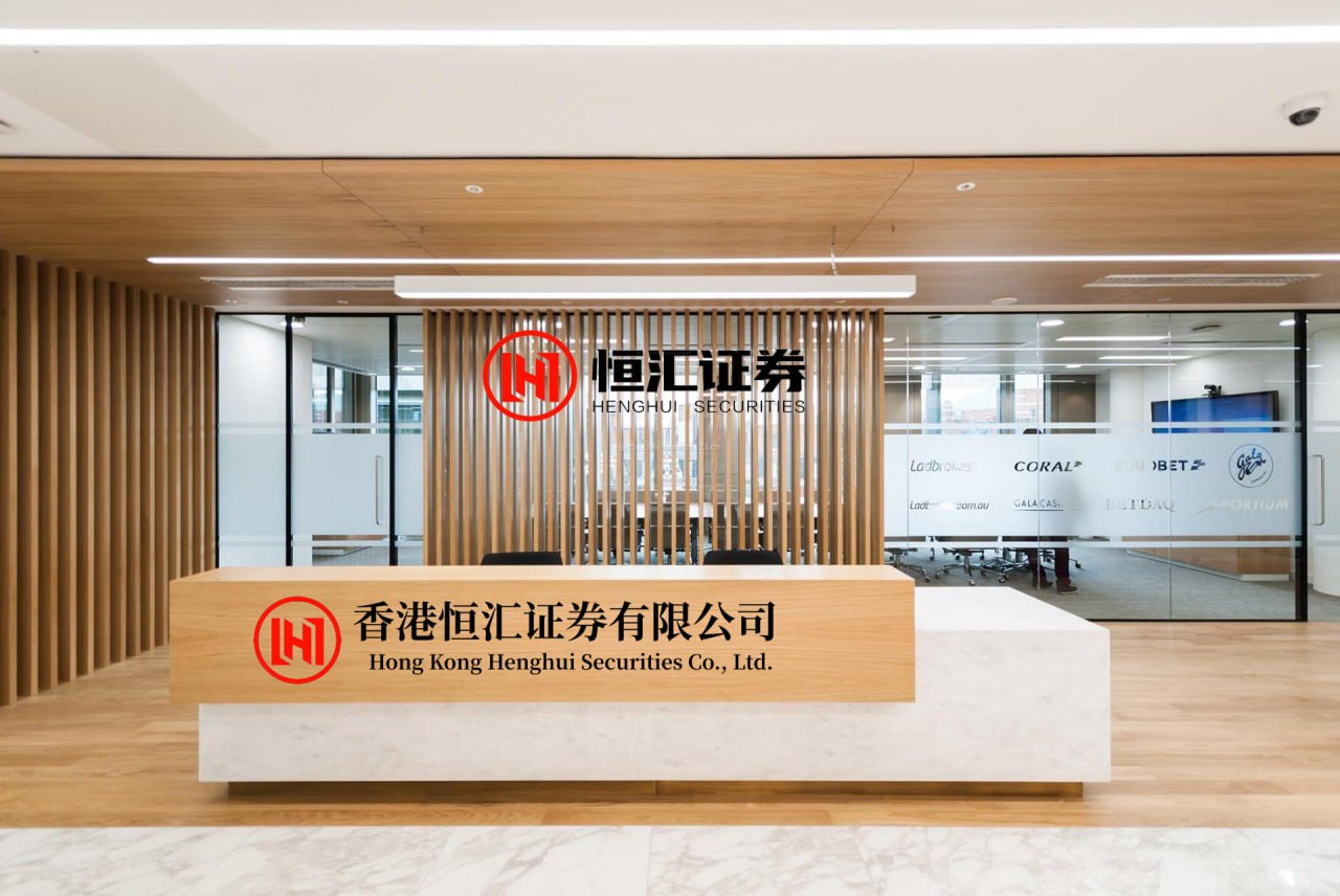 苹果配资平台 苏晓彤从全网女鹅变身唐风王妃，这波升级堪比古装版逆袭爽文